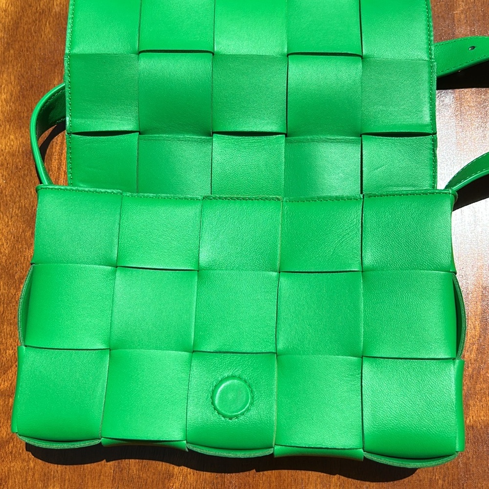 New pre-authenticated Bottega Veneta bag with dust bag - Picture 12 of 16